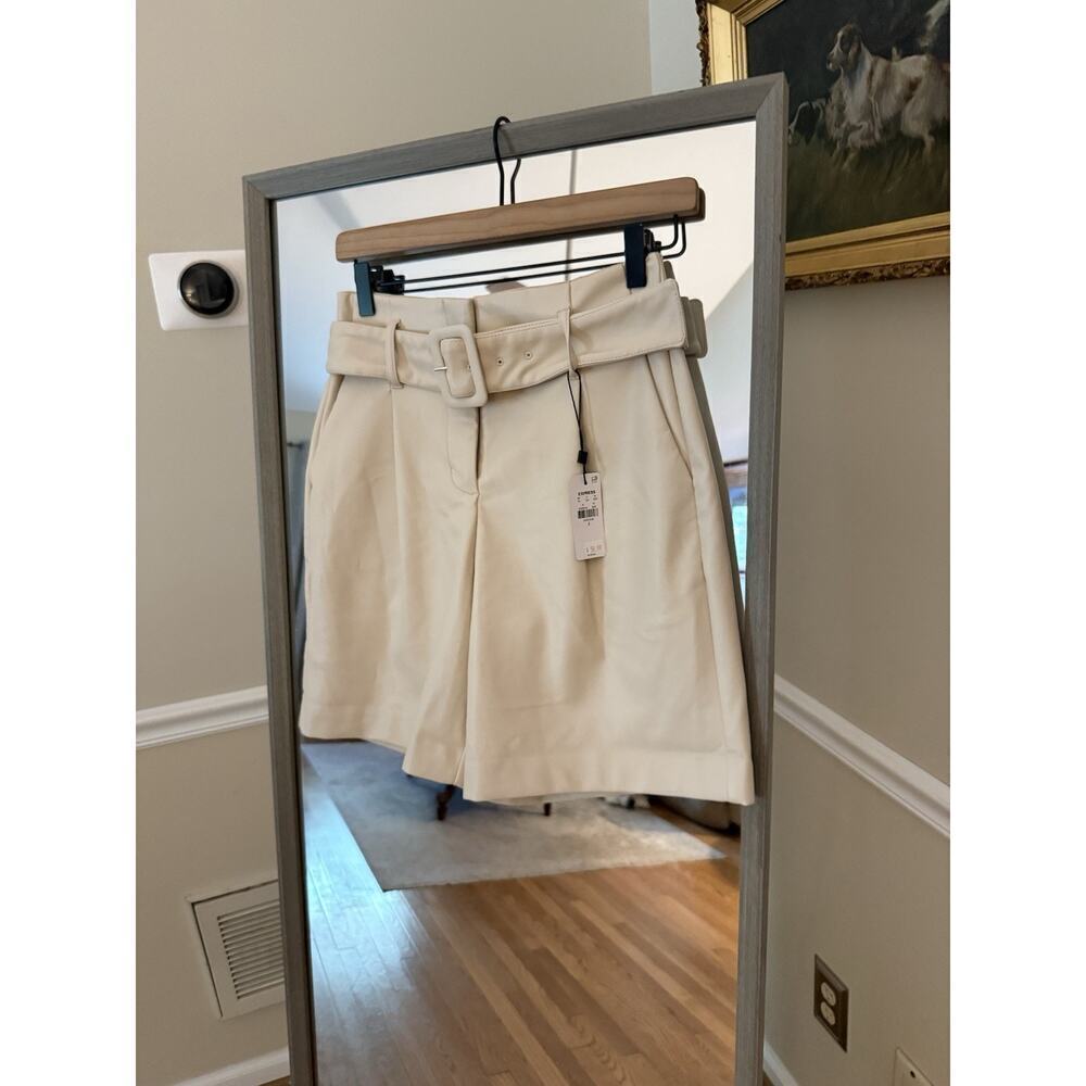 Express Faux Leather Belted Bermuda Shorts High Waisted Size 2 NWT